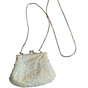 Vintage accessory Lady beaded purse with 22” chain (from purse to top of chain)